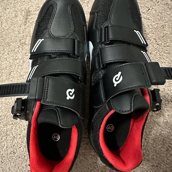 Peloton Cycling Shoes - Picture 1 of 2